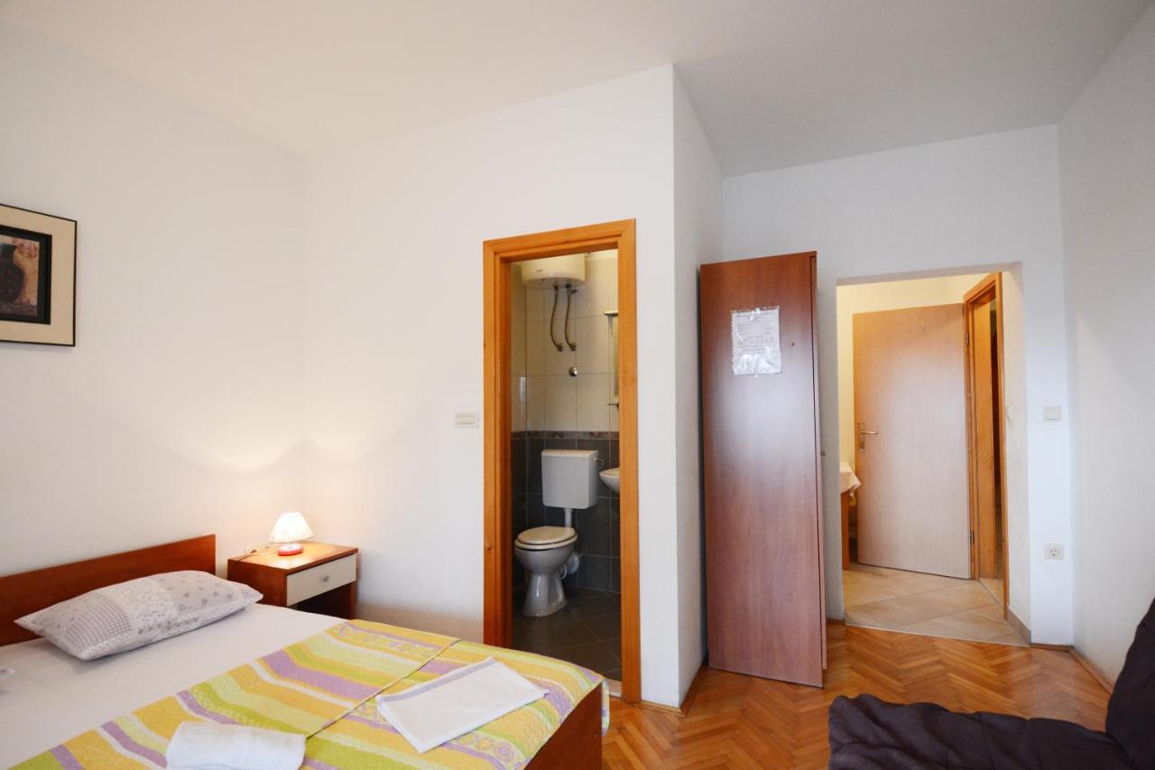 Apartments Ante 奥米什 外观 照片