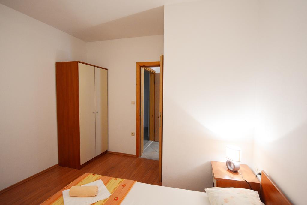Apartments Ante 奥米什 外观 照片