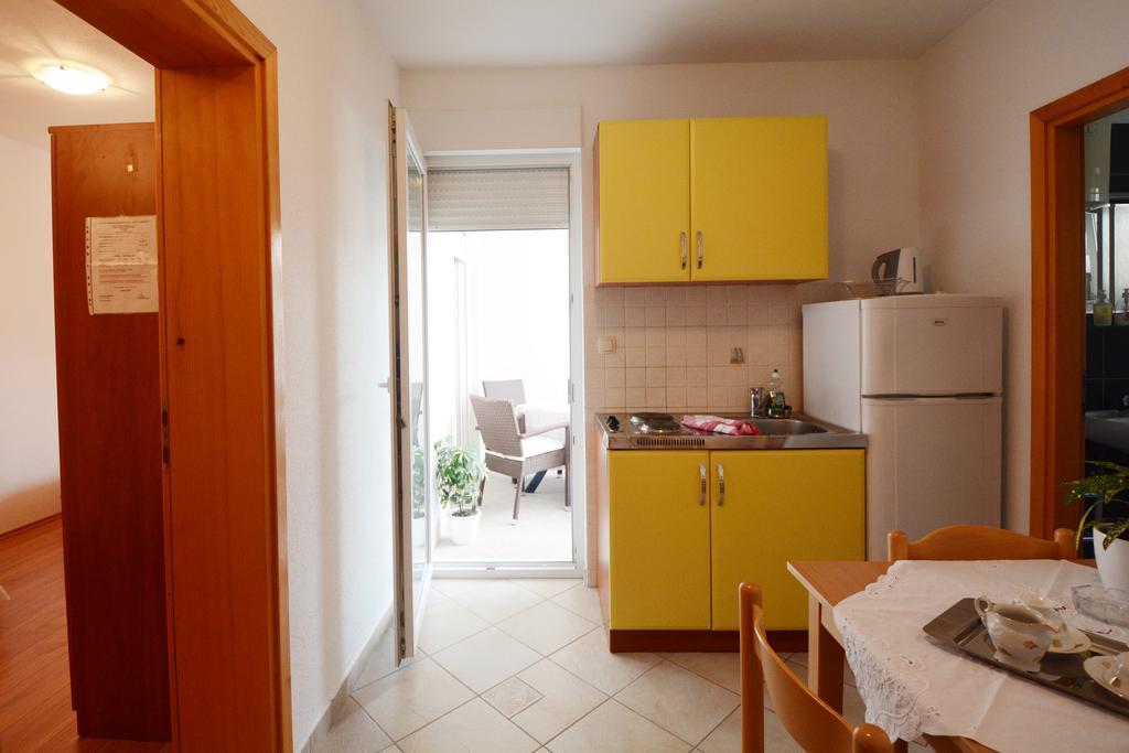 Apartments Ante 奥米什 外观 照片