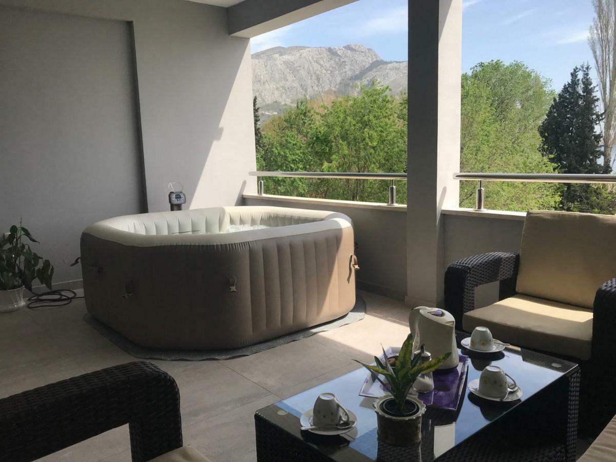 Apartments Ante 奥米什 外观 照片